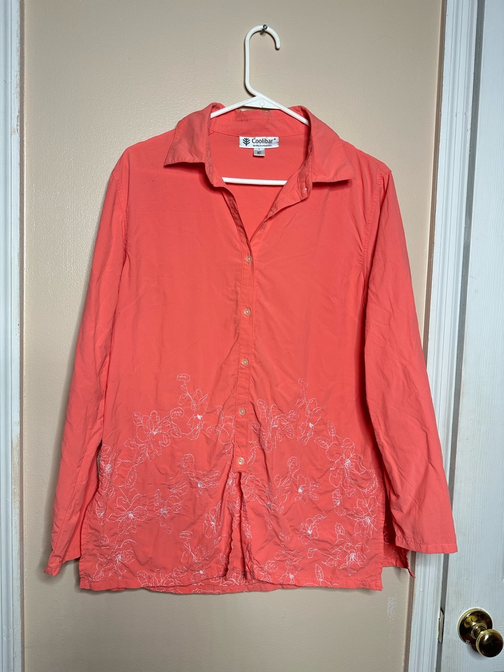 Coolibar UPF 50+ Coral Pink Floral Embroidered Button Down Shirt Size L